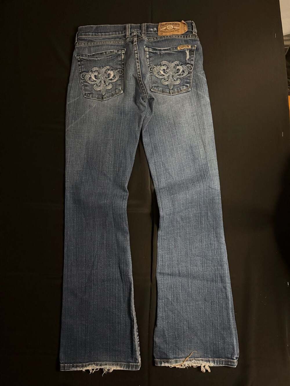 Lucky Brand Vintage Bootcut Denim Jeans Embroidered Back Pockets Size 2/26